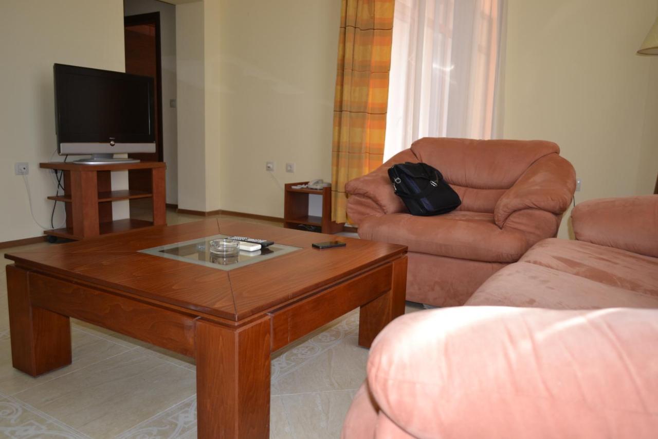 Aparthotel Palazzo Pantai Sunny Luaran gambar
