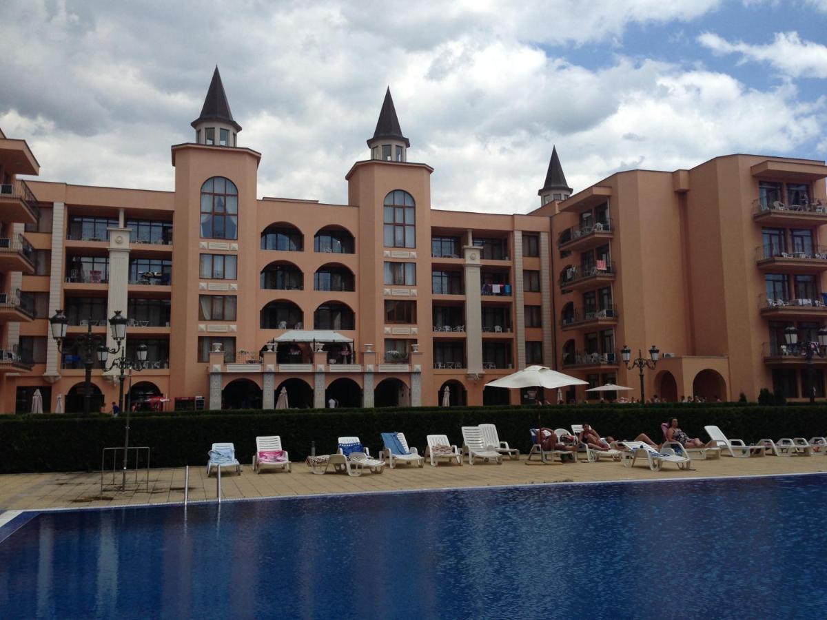 Aparthotel Palazzo Pantai Sunny Luaran gambar