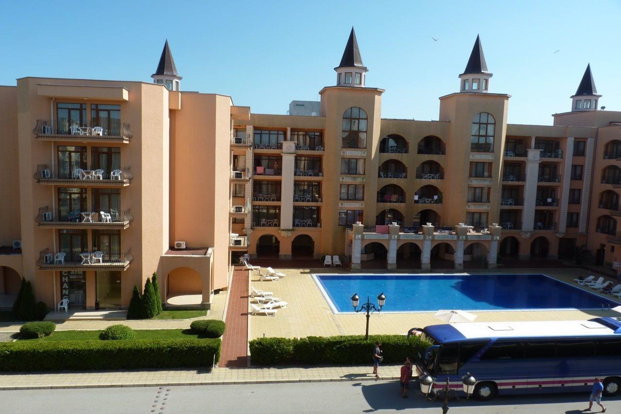 Aparthotel Palazzo Pantai Sunny Luaran gambar